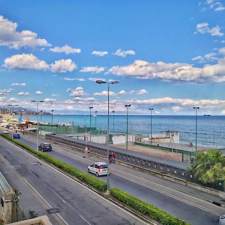Deluxe Con Terrazza Sul Mare * Savona